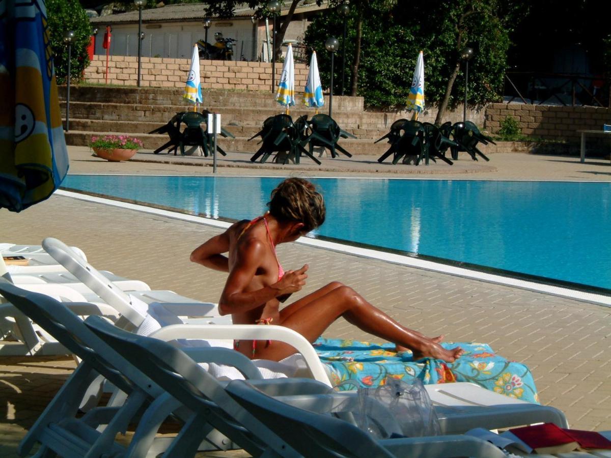 Villaggio Turistico Camping Il Fontino Скарлино Экстерьер фото